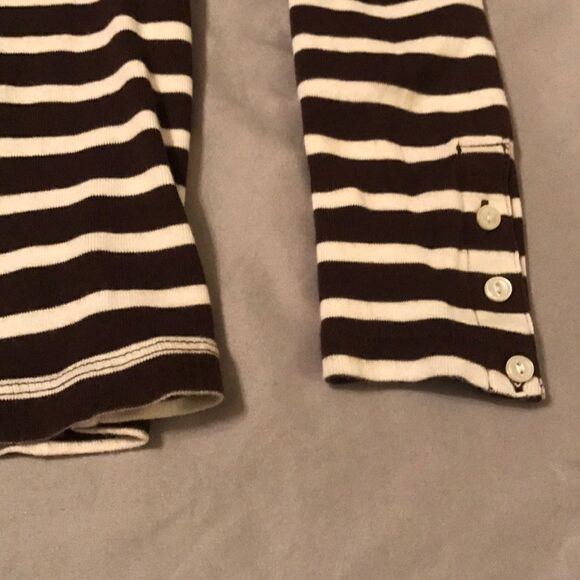 GAP Brown Stripe Button Accent Long Sleeve T - SM - Picture 4 of 6